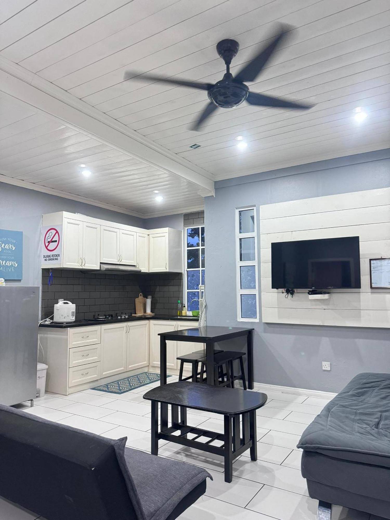 Grace Guesthouse 古打毛律 外观 照片